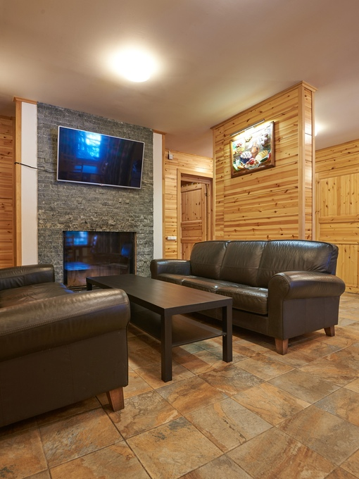 Большая Русская Баня на берегу озера