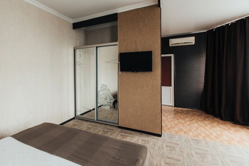 Полулюкс Семейный 4-местный 1-комнатный