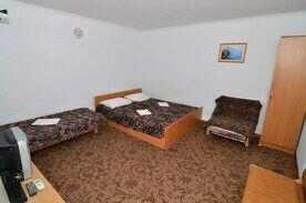 Семейный 4-местный, Гостевой дом Ласточка, Песчаное