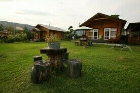 Дом, Гостевой дом Баюта Алтай, Чемальский район