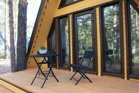 Дом Афрейм, Глэмпинг Бард Вилладж, Юрино