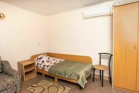 Домик 1-местный каменный, Курорт Санвиль Золотой пляж, Береговое