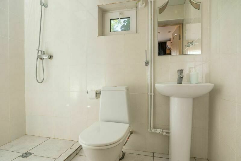 Домик 5-местный 4-комнатный каменный «Санвиль» (с верандой)