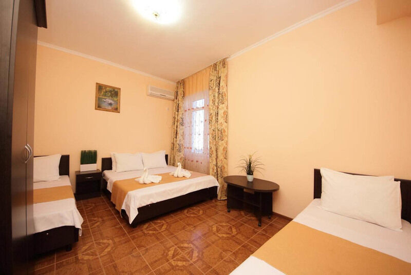 Стандартный 4-местный 1-комнатный