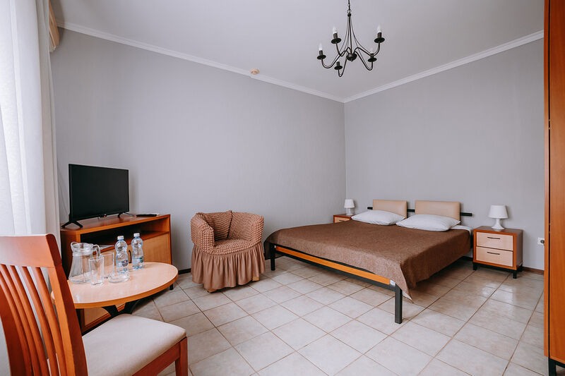 Стандартный 2-местный 1-комнатный (с балконом)