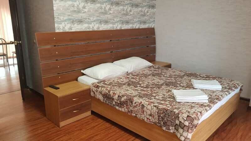 Люкс 6-местный 2-комнатный