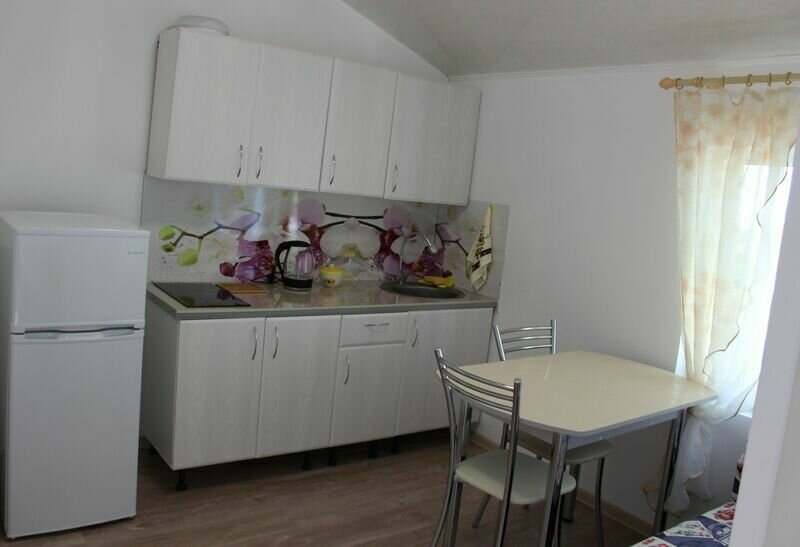 Полулюкс 4-местный 1-комнатный