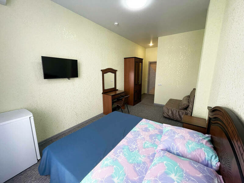 Люкс 3-местный (с балконом)