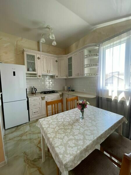 Апартаменты 4-местные (с диваном)