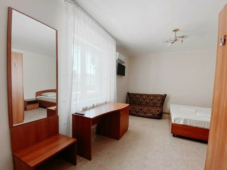 Стандартный 4-местный 1-комнатный