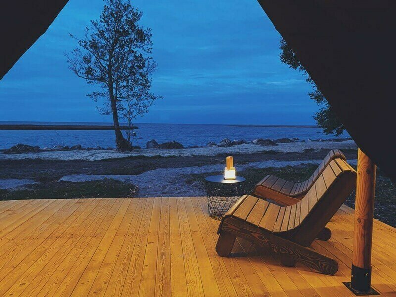 Глемпинг Комфорт 2-местный (Сафари-Тент с видом на залив)