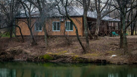 Дом на берегу реки, База отдыха Фрегат, Уссурийский район