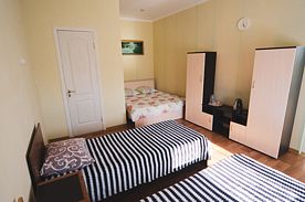 Четырёхместный номер с удобствами, Гостевой дом Medine (Медине), Судак