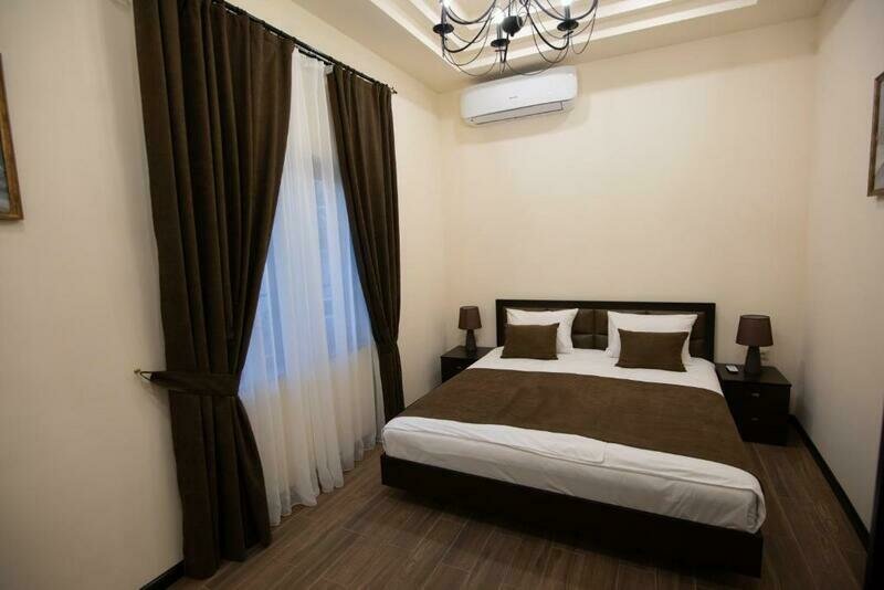 Отель Boutique Living Hotel (Бутик Ливинг), Ереван, Ереван , Армения