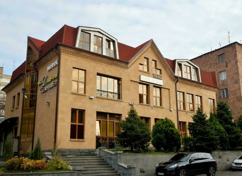 Отель Yerevan Deluxe Hotel (Ереван Делюкс), Ереван, Ереван , Армения