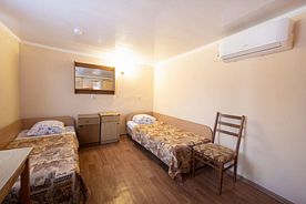 4-х местный 2-х комнатный (3 номера), Курорт Санвиль Золотой пляж, Береговое