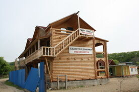 Большой дом, База отдыха У друзей, поселок Зарубино