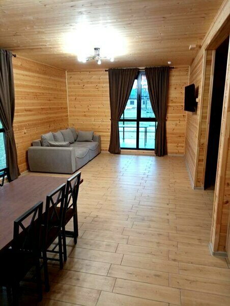 Дом 8-местный