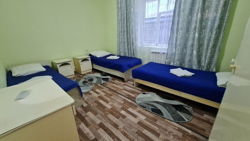 Бюджетный 3-местный