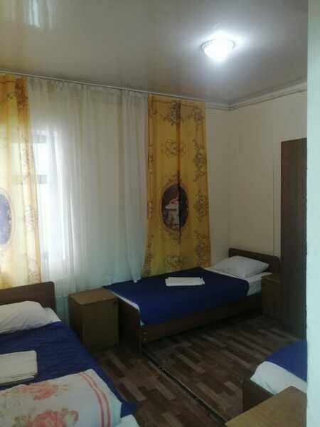 Бюджетный 3-местный