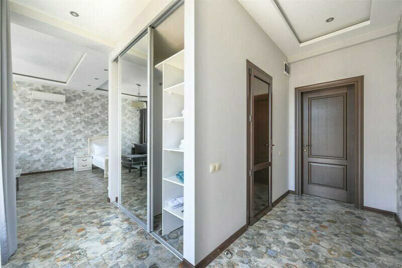 Улучшенный 4-местный (с балконом)