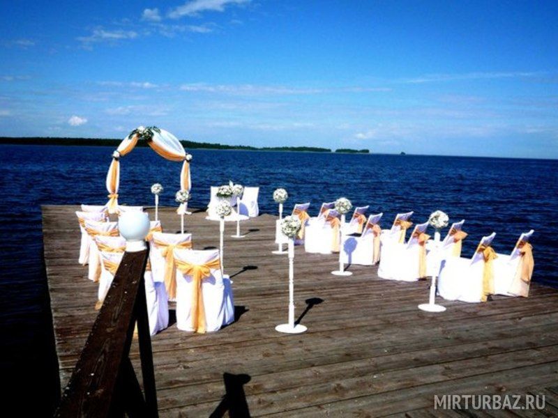 Пример свадебного оформления пирса
