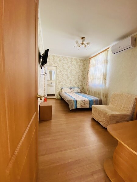 Бунгало 6-местный (с кухней и двумя спальнями)