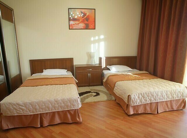 Апартаменты 4-местные (коттедж)