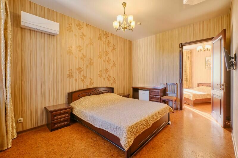 Люкс 4-местный (без балкона)