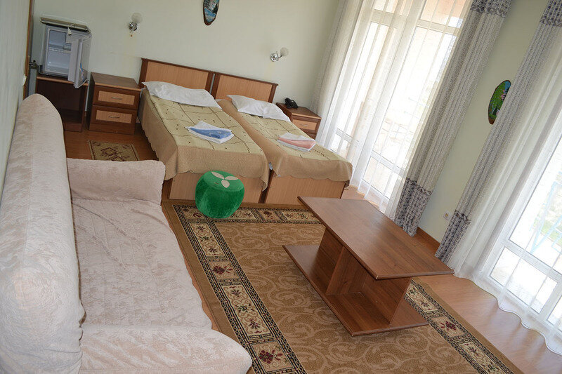 Полулюкс 4-местный 2-комнатный