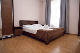 Семейный  3 комнатный 4-местный, Гостевой дом  Green House, Майкопский