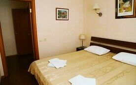 Полулюкс 2-местный  DBL Полулюкс, База отдыха Светофор, Первоуральск