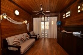 Каюта в корабле, Гостевой дом Солнечный берег, Кацивели