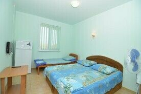 Стандарт 3-х местный, База отдыха Меридиан, Новофёдоровка