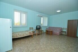 Люкс 4-х местный, База отдыха Меридиан, Новофёдоровка