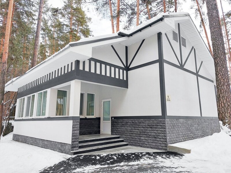 Коттедж Лесной