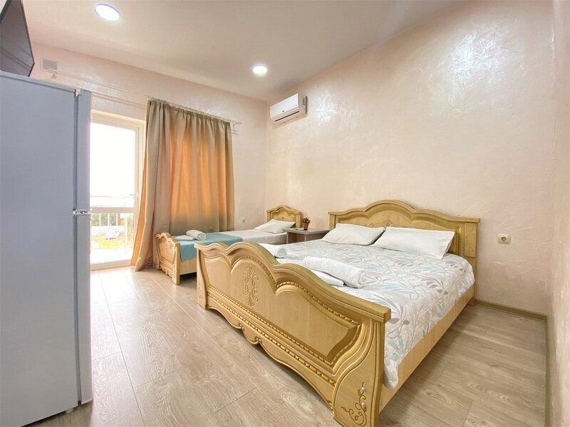 Стандартный 3-местный (с балконом)