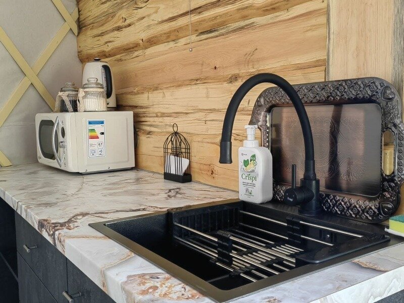 Юрта Любовь