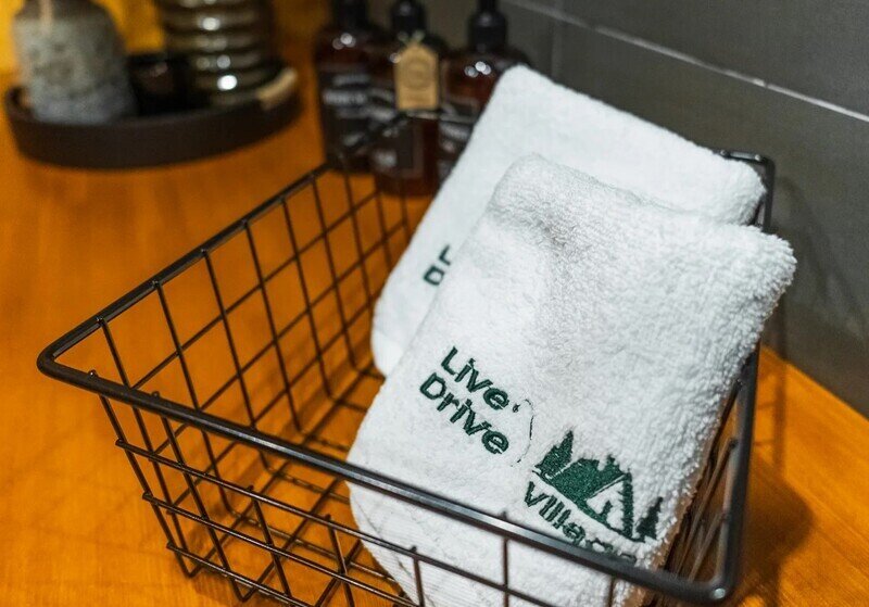 Домик Темный