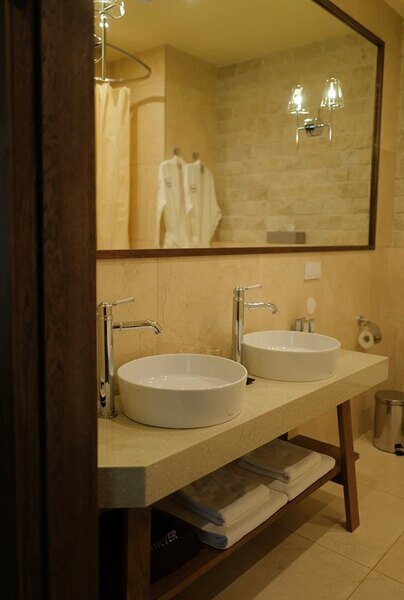 Люкс 2-местный 2-комнатный «Мадрид»