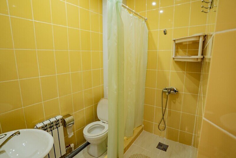 Коттедж 12-местный (с гостиной)