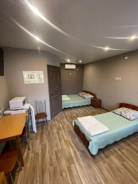 Номер 3-местный (в коттедже) 2- и 1-спальная кровати