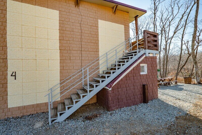 Номер 6-местный 2-комнатный (в коттедже)