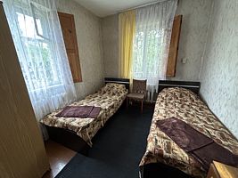 Дом 9-местный 3-комнатный, База отдыха Родничок, Чебаркуль