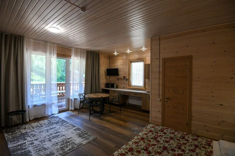 Домик Деревенский (заимка-4)