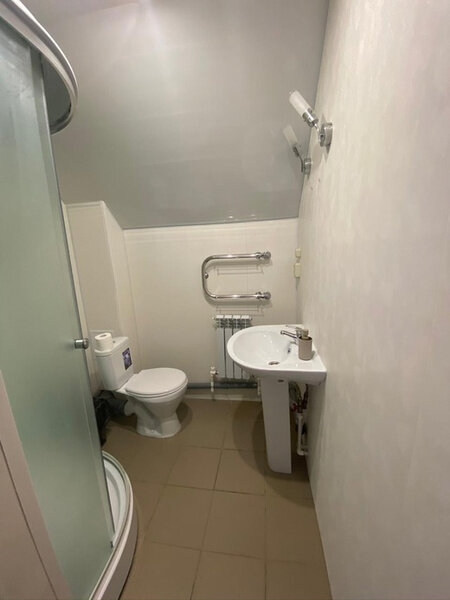 Дом на берегу реки