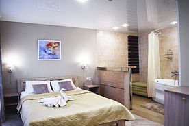 Комната 25, База отдыха Светлая, Берёзовский