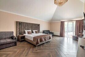 Люкс 2-комнатный, База отдыха Родина морей, Кабардинка