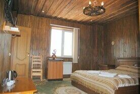 De Lux, Рыболовно-охотничья база Заповедные Устья, Весьегонск