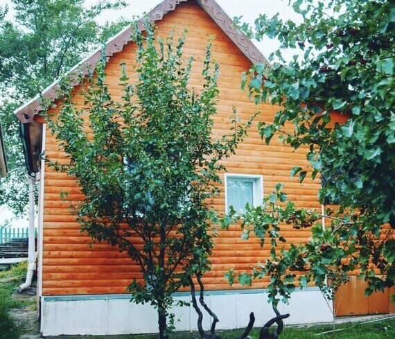 Двухместный домик с крытой террасой.